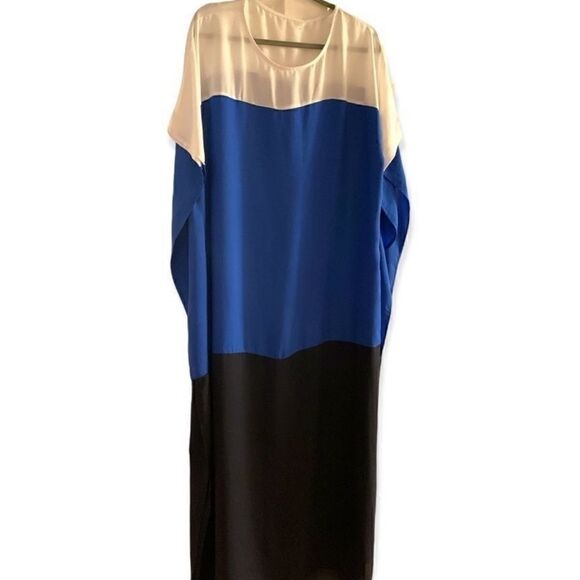 Color block slit maxi dress.  White , royal & navy. Washable,  great for… - Picture 14 of 16